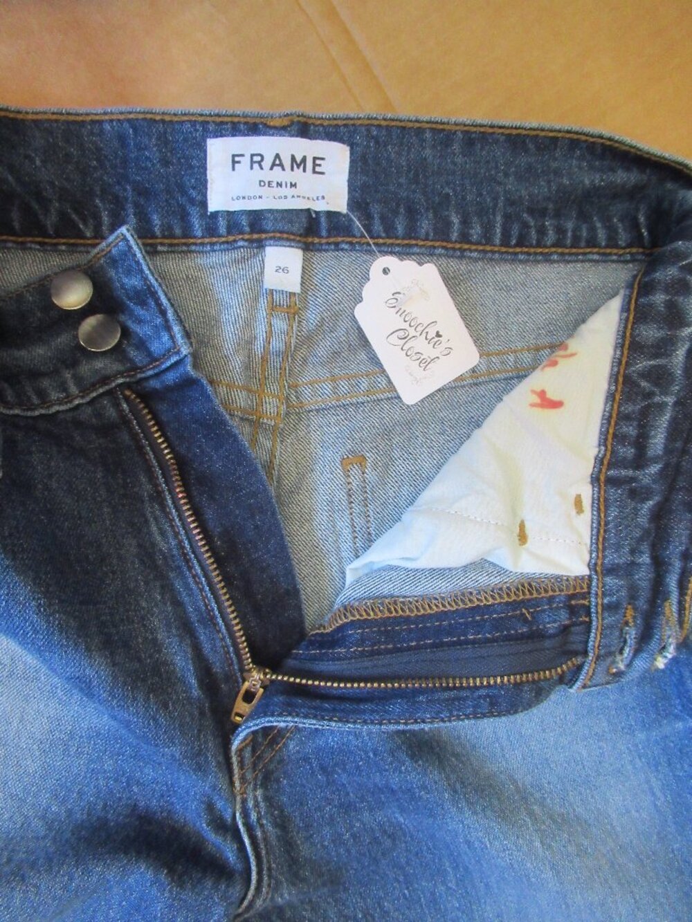 FRAME Denim High Rise Slim Straight Jeans Medium Wash | Size 26 - Picture 9 of 11
